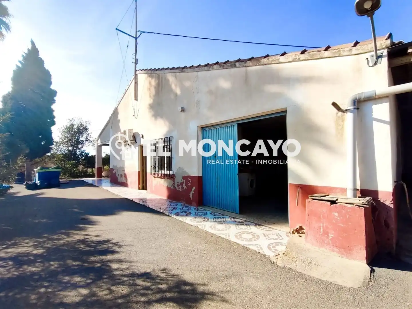 Vista exterior de Casa o xalet en venda en Elche / Elx amb Aire condicionat, Calefacció i Jardí privat