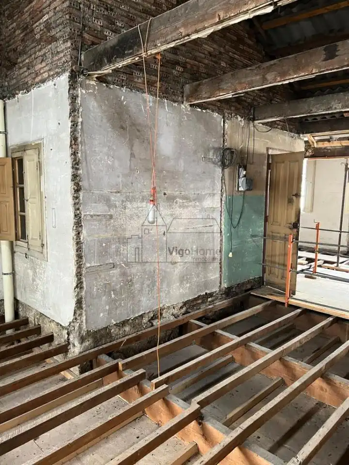 Attic for sale in Vigo   with Heating