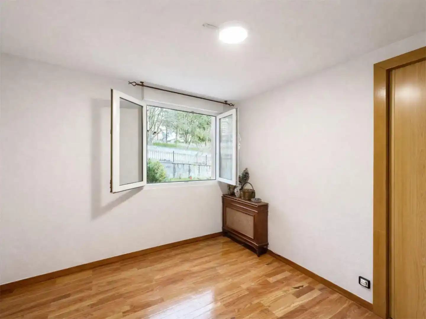Bedroom of Flat for sale in Santander  with Private garden and Parquet flooring