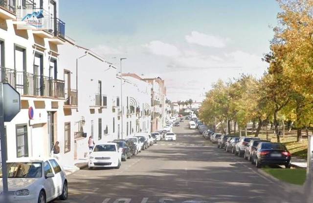 Piso en Venta en Calle FUENTE LOS BARROS en Don Benito