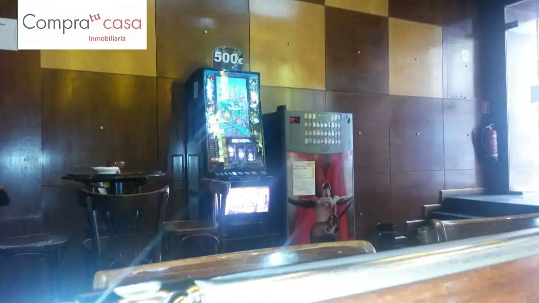 Local en venta en Segovia con Aire acondicionado y Amueblado