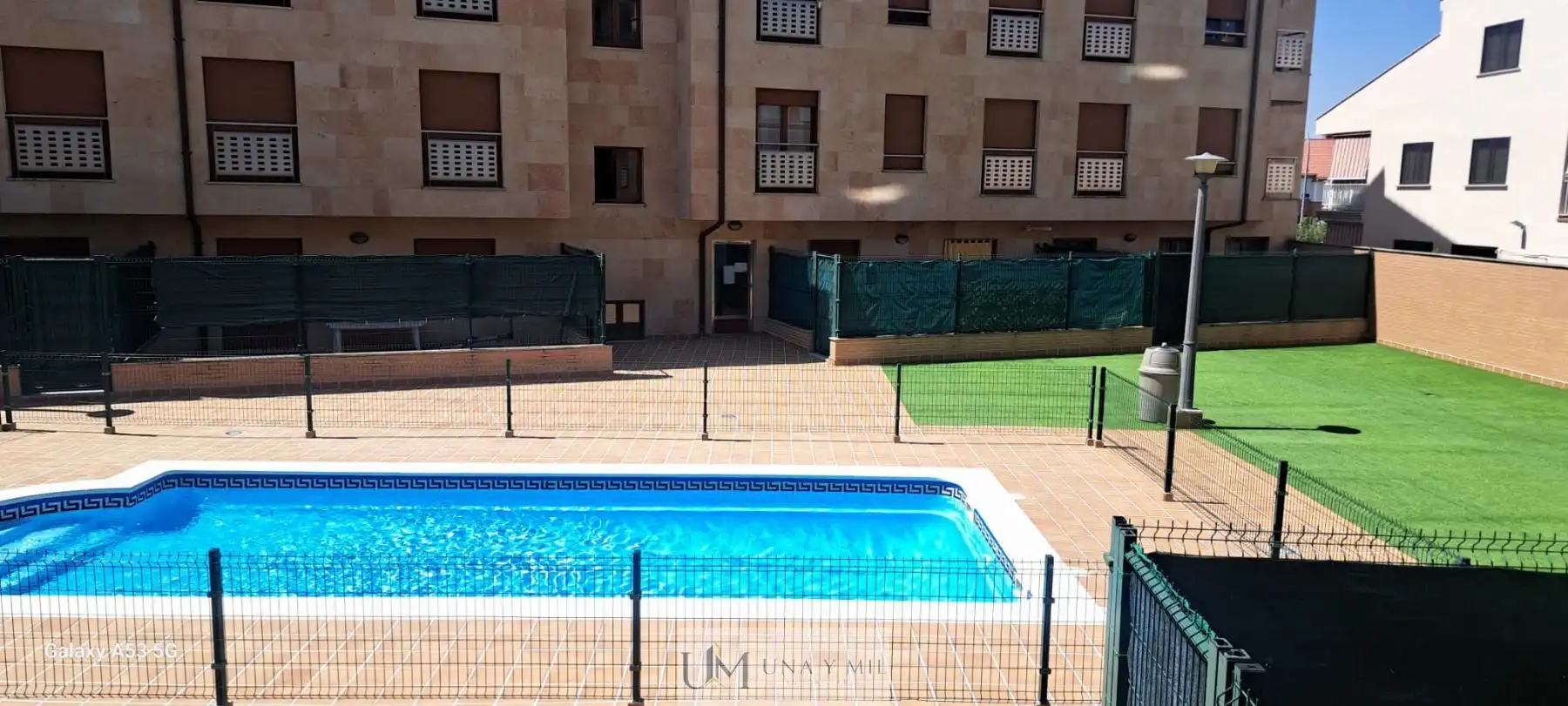 Piscina de Apartamento en venta en Villares de la Reina con Calefacción, Terraza y Piscina