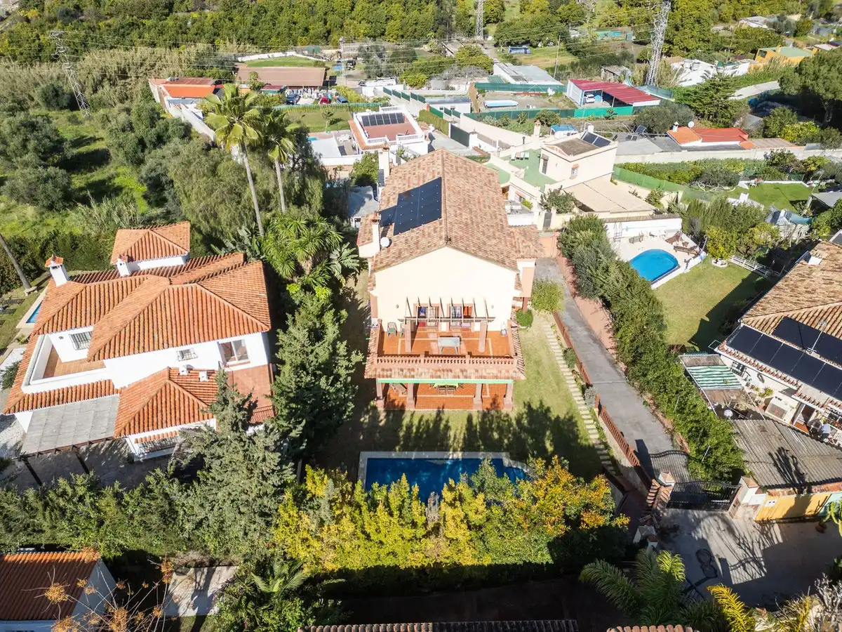 Chalet con terraza en venta en Calle Castilla s/n, imagen 2