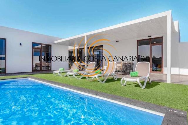Casa-chalet en Venta en Calle Luis de San Pío Herrera en Triquivijate