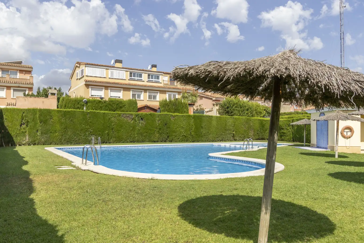 Garden of Houses for sale in Moncada  with Air Conditioner, Heating and Private garden