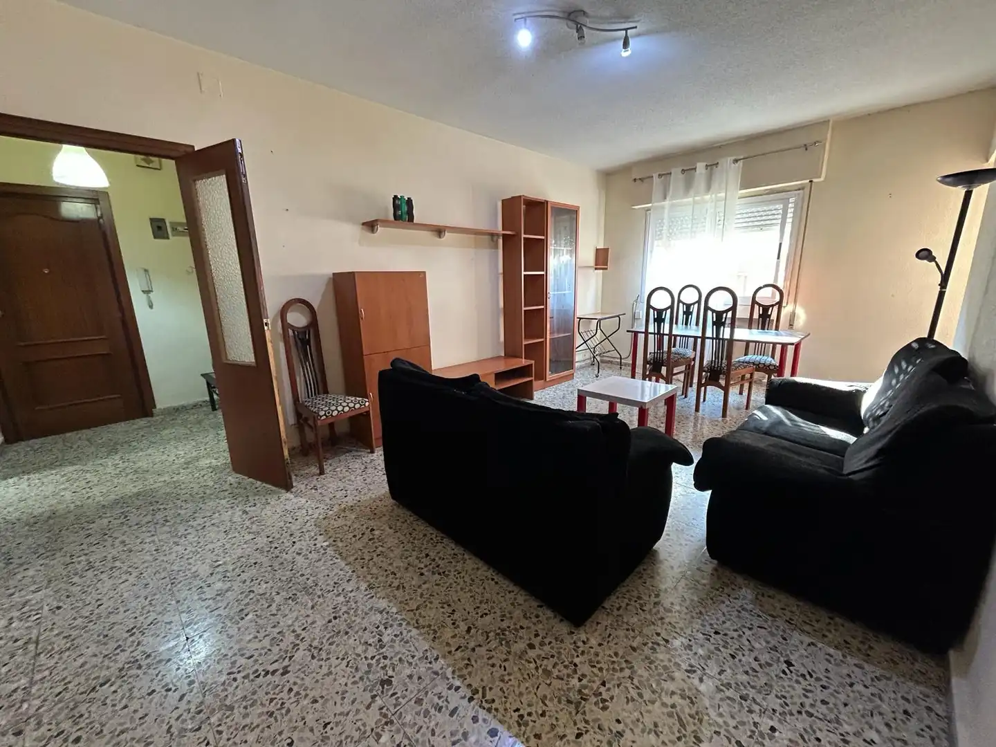 Sala de estar de Piso en venta en Ciudad Real con Calefacción, Terraza y Amueblado
