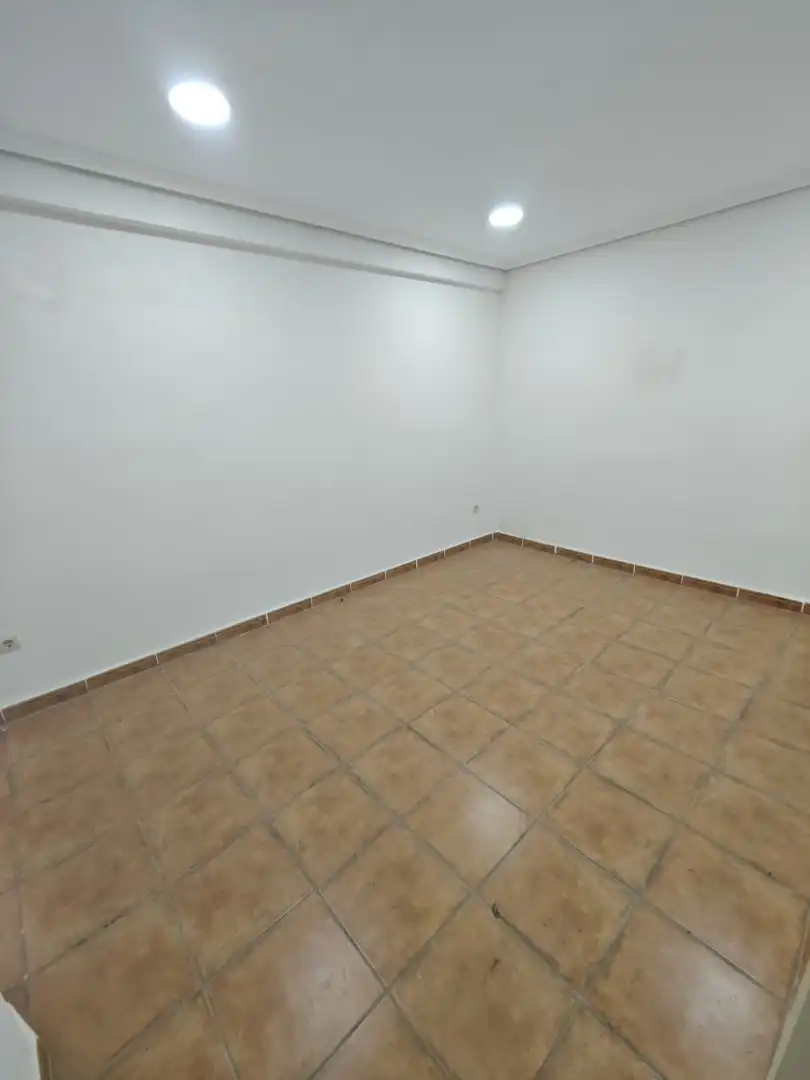 Oficina de alquiler en Alicante / Alacant con Aire acondicionado, Calefacción y Trastero
