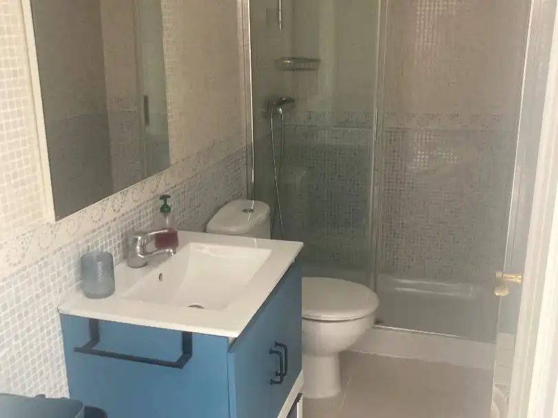 Bathroom of Flat for rent in Beiro