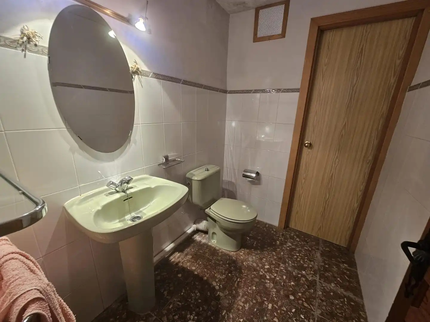 Bathroom of Houses for sale in Pedrezuela  with Heating, Private garden and Terrace