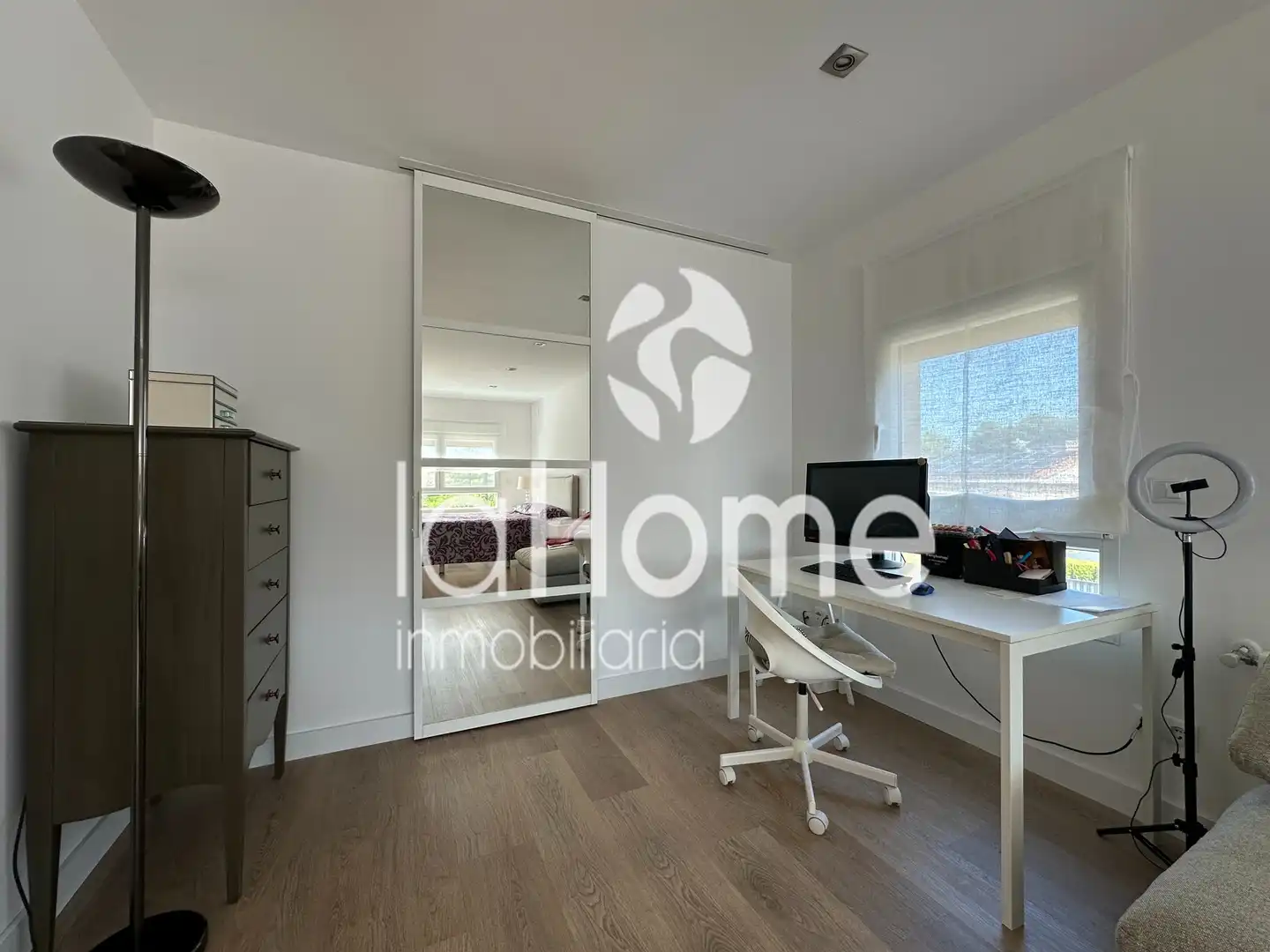Habitación de Casa o chalet en venta en Paterna con Aire acondicionado, Calefacción y Jardín privado
