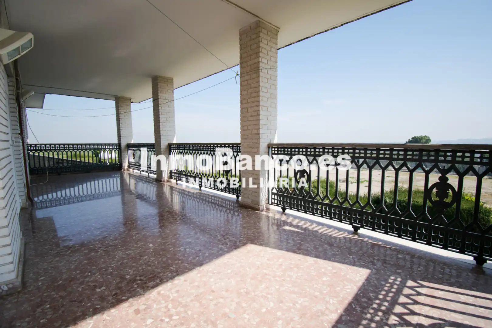 Terraza de Casa o chalet en venta en Chiva con Aire acondicionado, Calefacción y Jardín privado