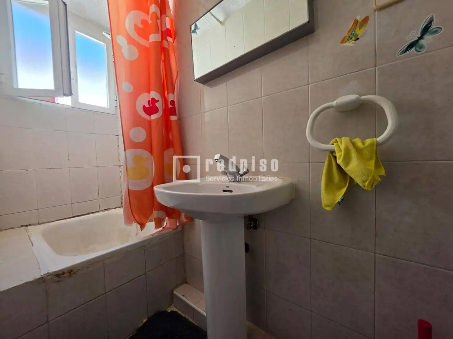 Badezimmer von Wohnungen zum Verkauf in Madrid mit Heizung
