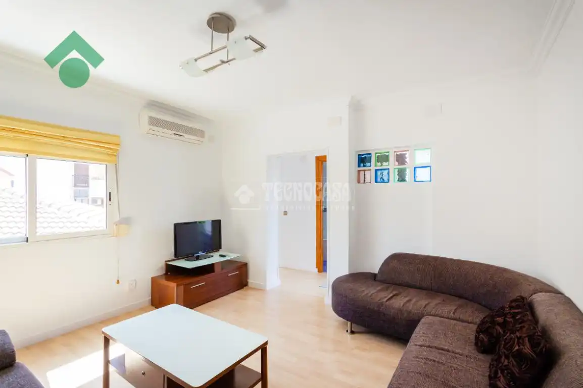 Sala de estar de Piso en venta en Rincón de la Victoria con Terraza