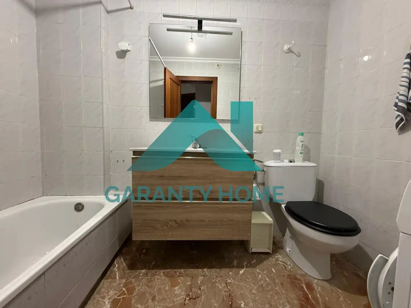 Bathroom of Apartments for sale in Cáceres  with Furnished