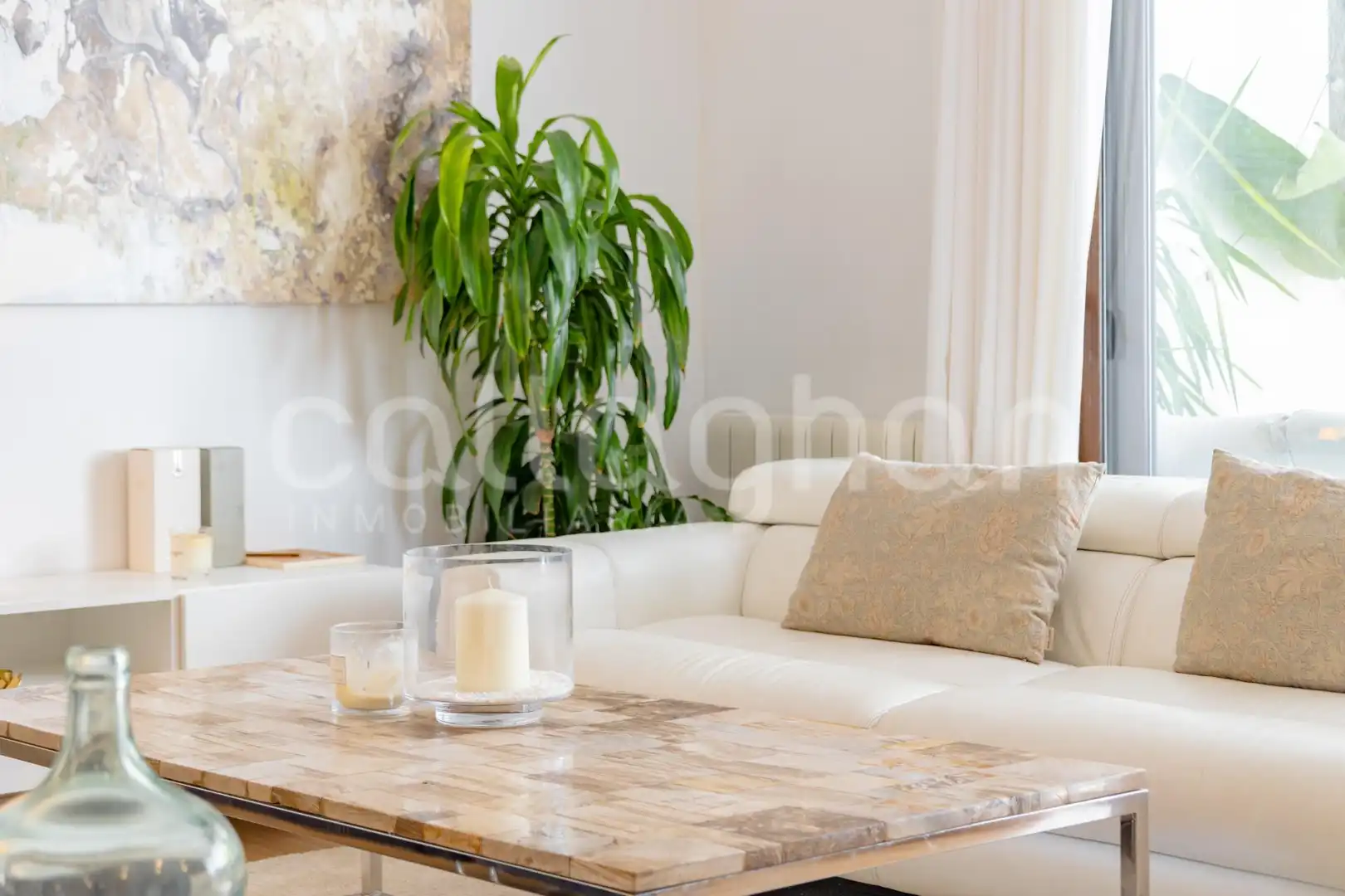 Sala de estar de Casa adosada en venta en Rocafort con Aire acondicionado, Calefacción y Jardín privado