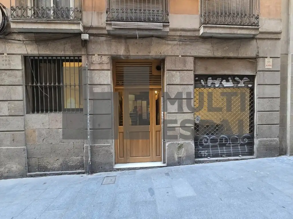 Vista exterior de Local de lloguer en Barcelona amb Aire condicionat