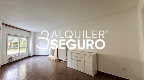 Photo 2 of Flat to rent in Cañada Real, Colmenarejo, Madrid