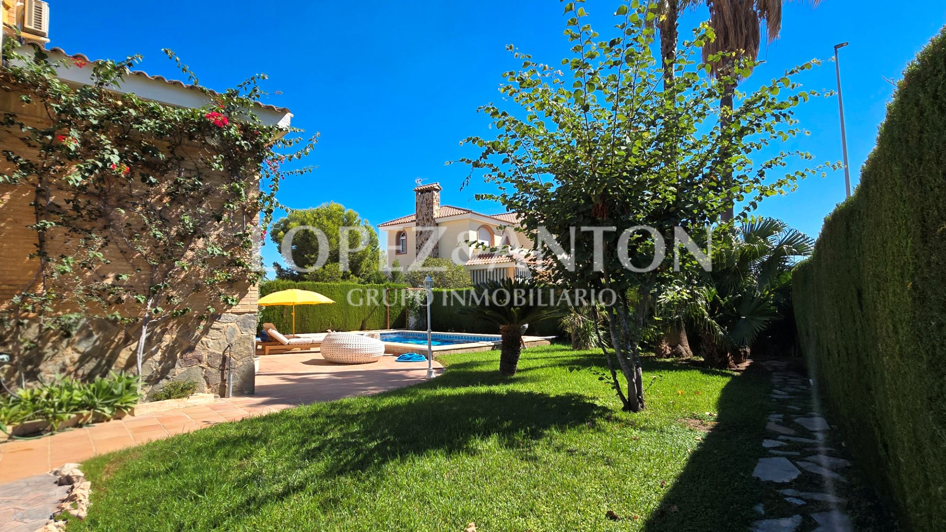 Garden of House or chalet for sale in San Antonio de Benagéber  with Air Conditioner, Heating and Private garden