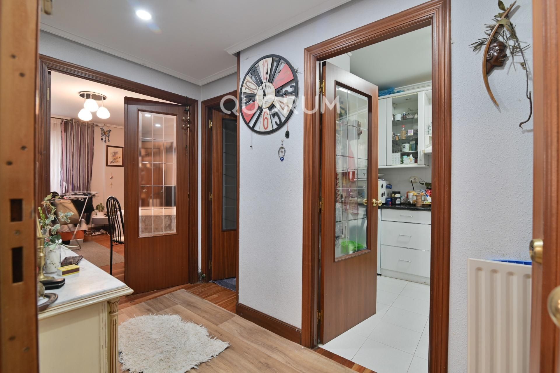 Pis en venda en Usansolo amb Calefacció, Traster i Moblat