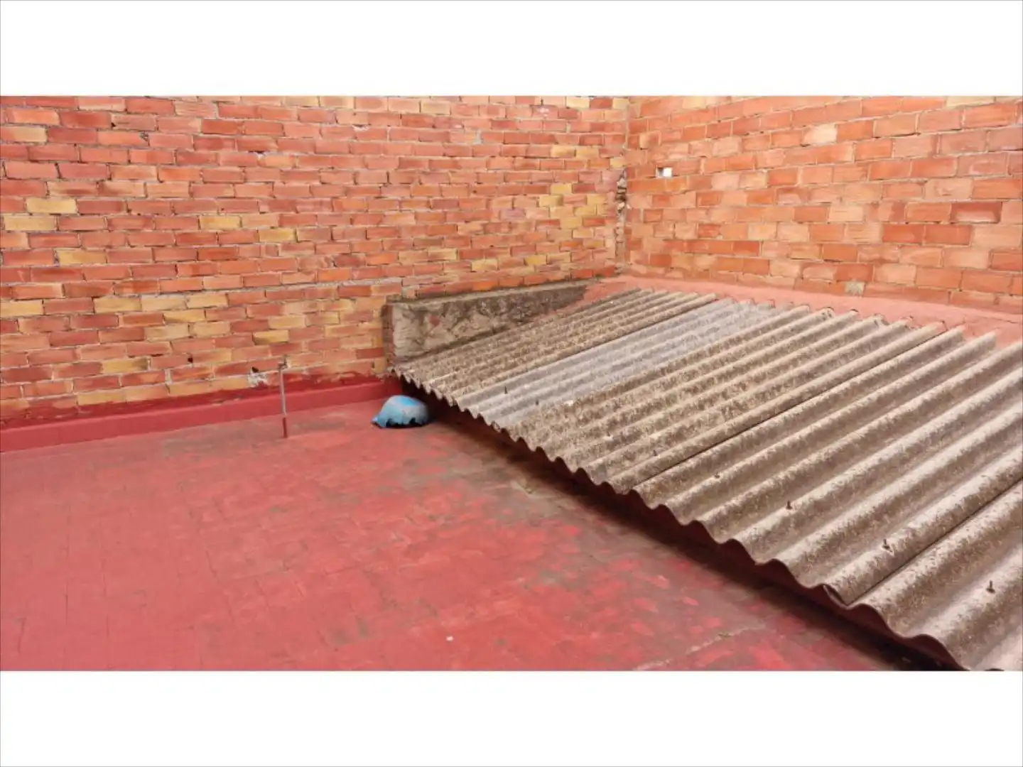 Buildings for sale in Alberic