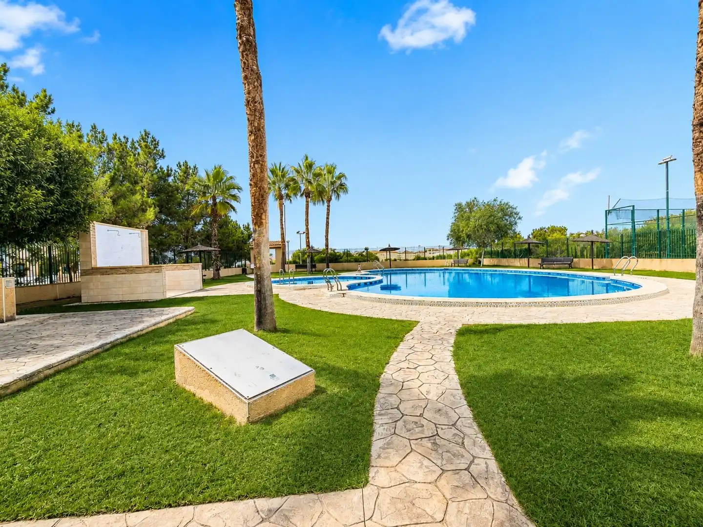 Chalet con piscina en venta en Orihuela Costa, imagen 26