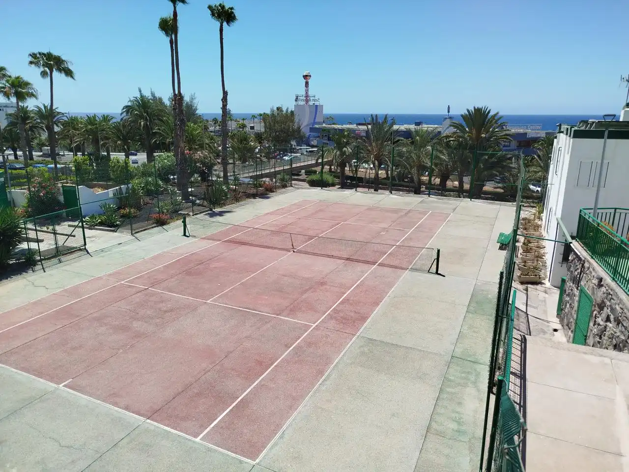 Exterior view of Apartments for sale in San Bartolomé de Tirajana  with Terrace and Community pool
