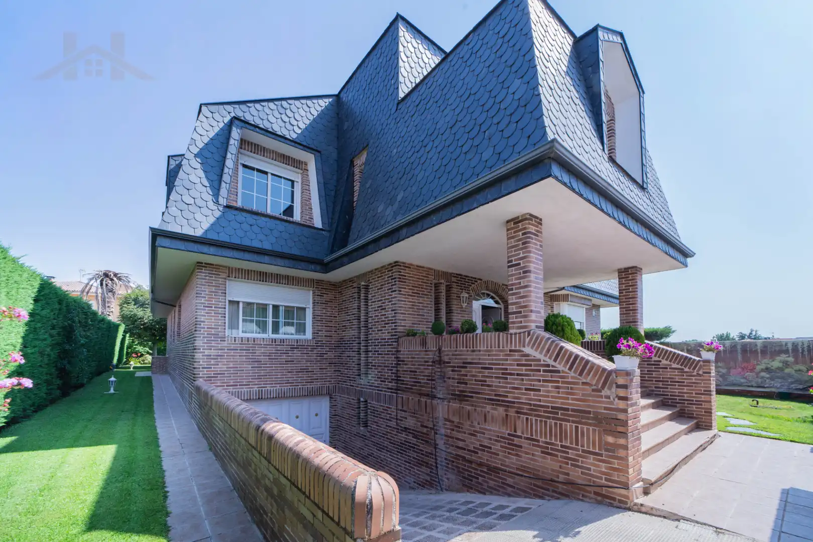 Exterior view of Houses for sale in Griñón  with Air Conditioner, Heating and Private garden