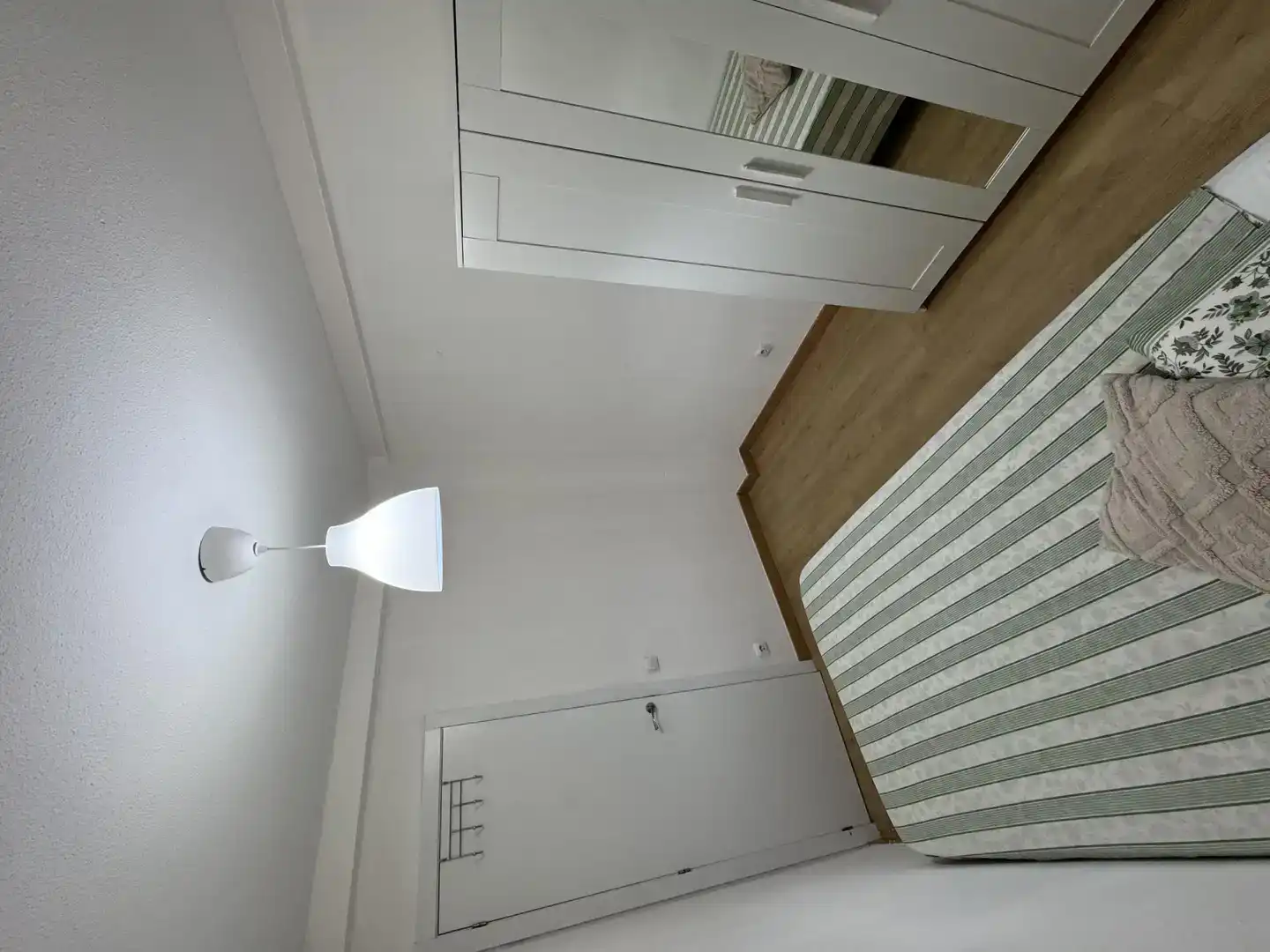 Bedroom of Apartments for rent in Fuenlabrada  with Parquet flooring, Furnished and Balcony