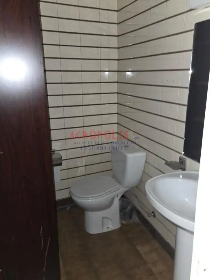 Local comercial en venda a Calle Gil Y Carrasco 3 24001 Leon, imagen 20