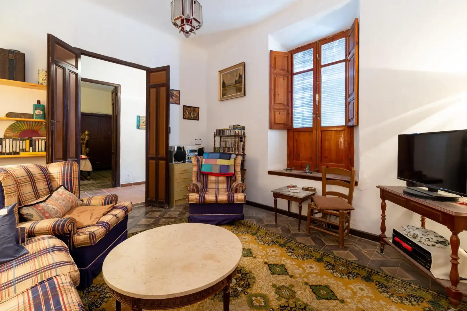 Sala d'estar de Finca rústica en venda en Pinos Puente amb Jardí privat, Terrassa i Traster