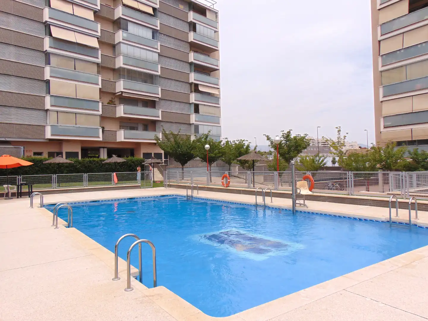 Swimming pool of Flat for sale in Tres Cantos  with Heating, Parquet flooring and Terrace