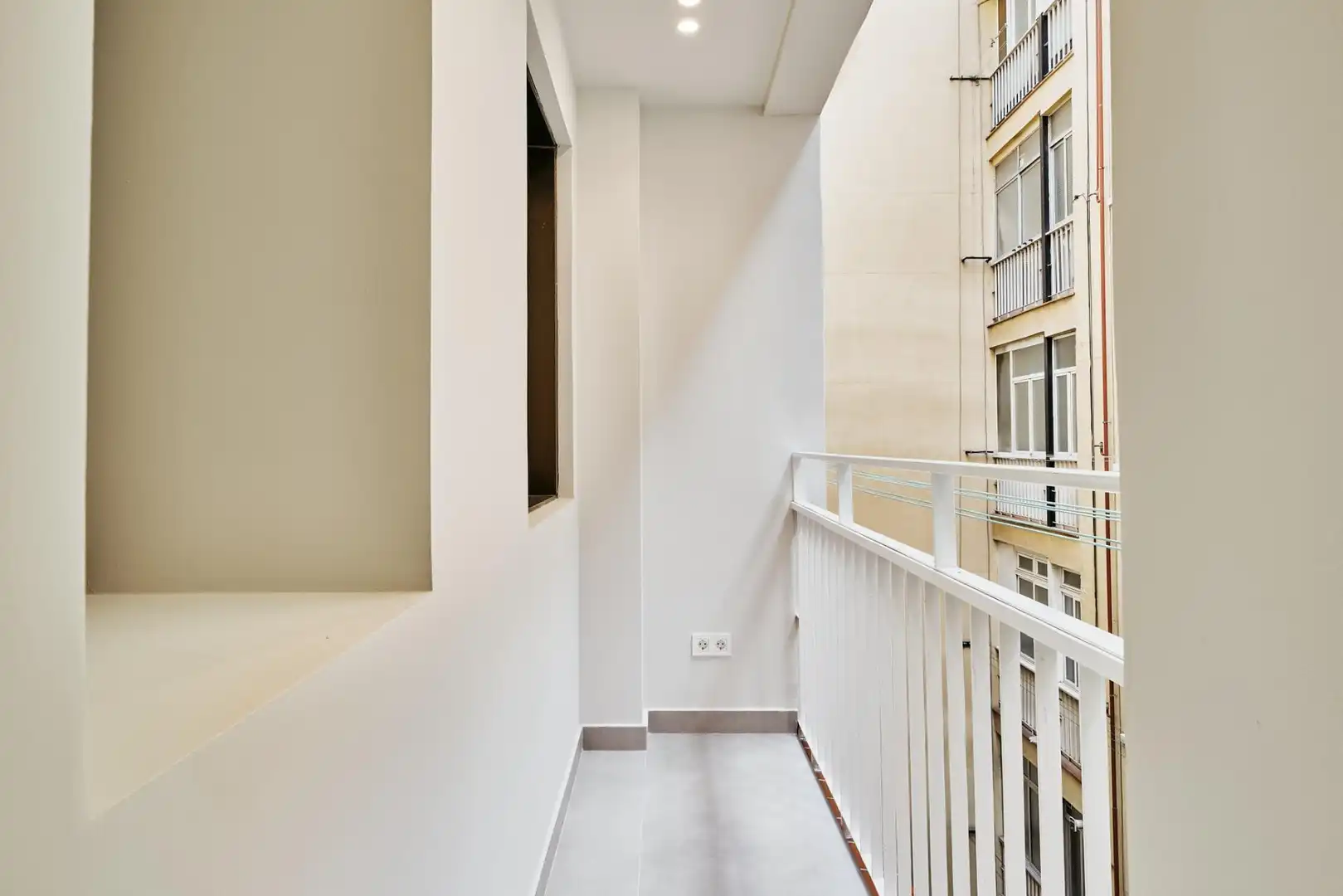Terrassa de Apartament en venda en Madrid amb Calefacció, Terrassa i Moblat