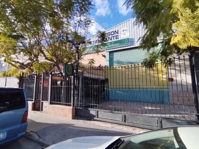Local comercial en Alquiler en Calle Albacete en San Isidro