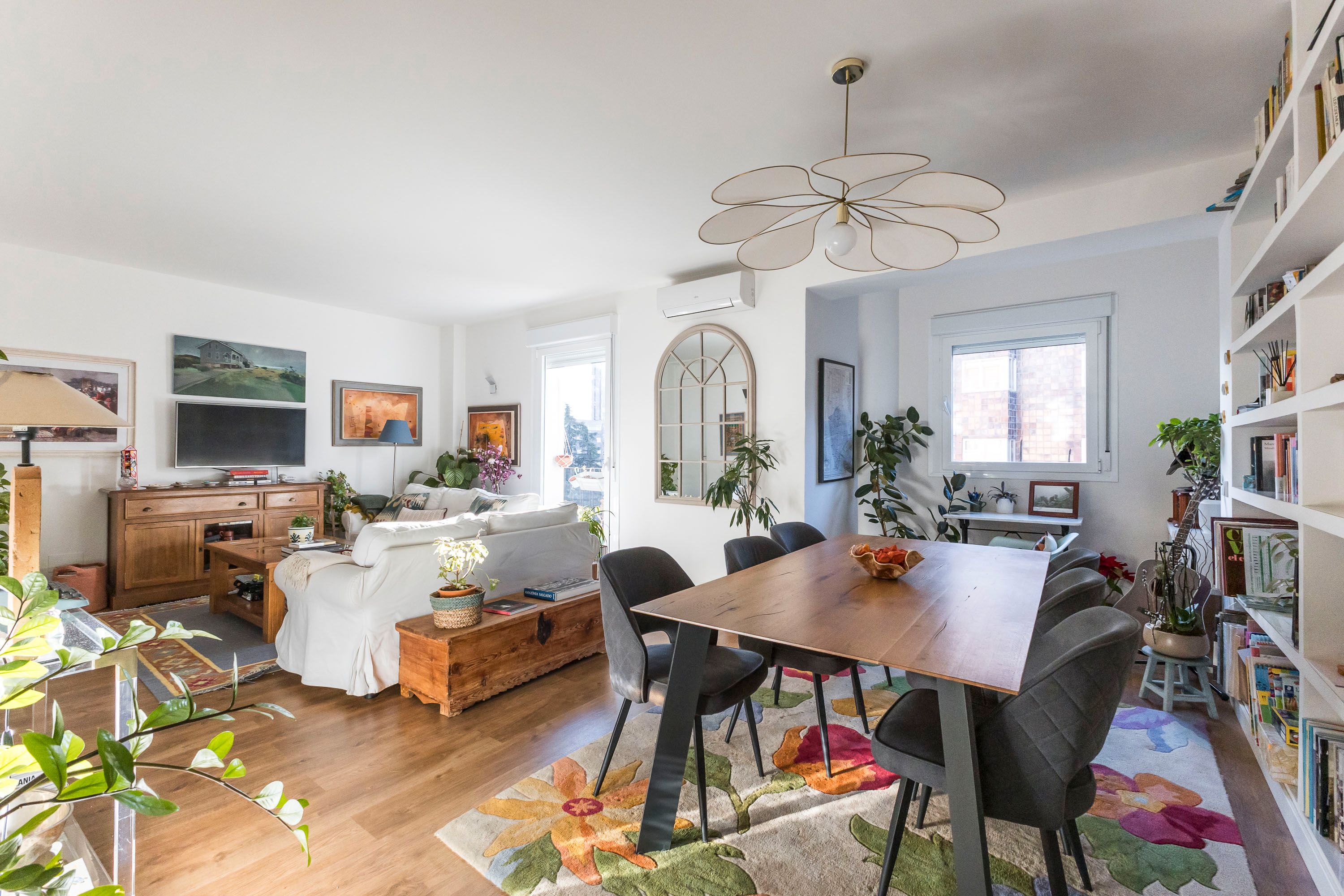 Dining room of Apartment for sale in  Madrid Capital  with Air Conditioner, Heating and Balcony