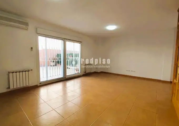 Living room of Houses for rent in Guadalajara  with Air Conditioner, Heating and Private garden