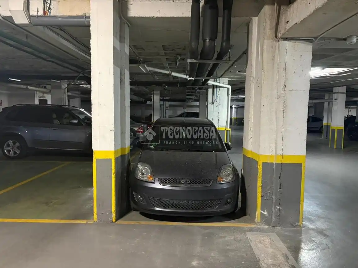 Parkplatz von Garage zum Verkauf in Madrid