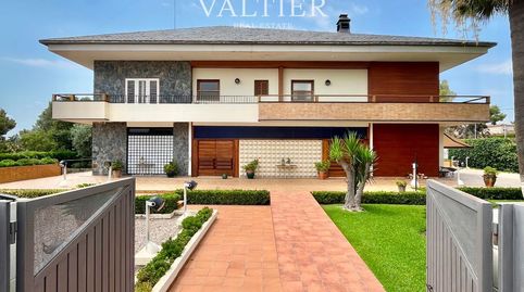 Foto 3 de Casa o chalet en venta en Ausias March, Montepilar, L'Eliana