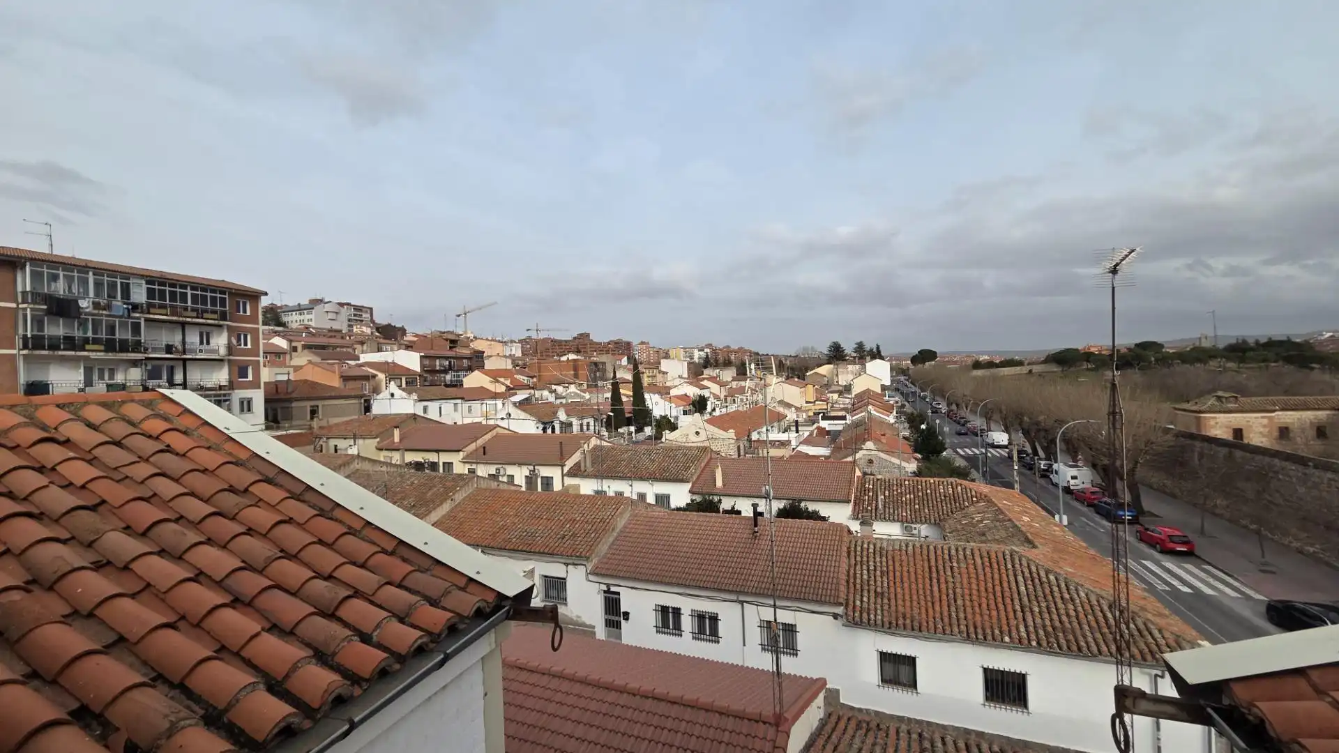 Vista exterior de Piso en venta en Ávila con Calefacción y Amueblado