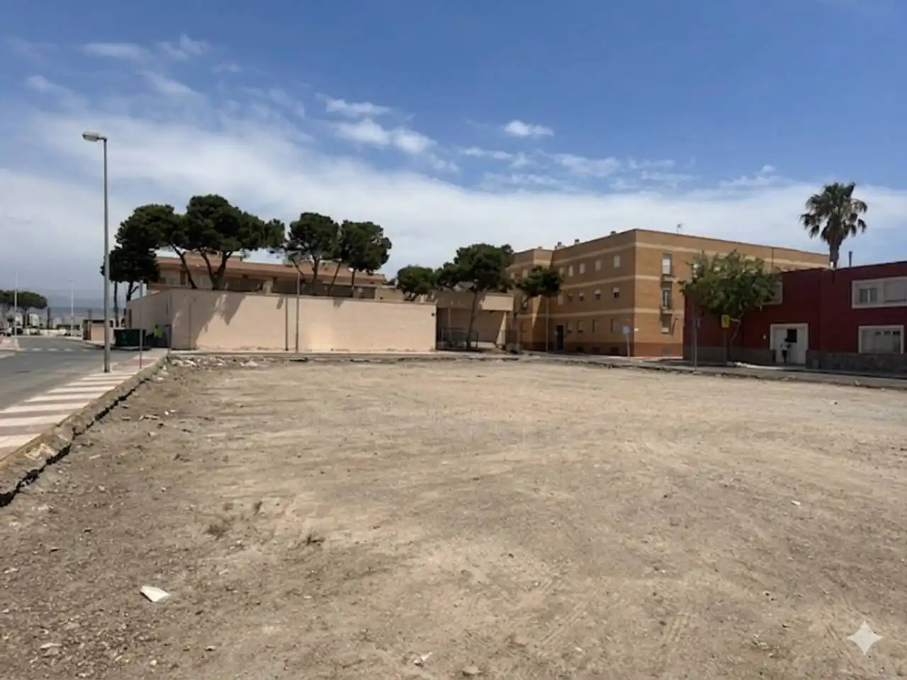 Residential land for sale in Calle La Solana