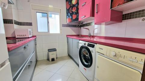 Foto 4 de Piso en venta en Calle Pepe Marchena, Las Almenas, Tomares