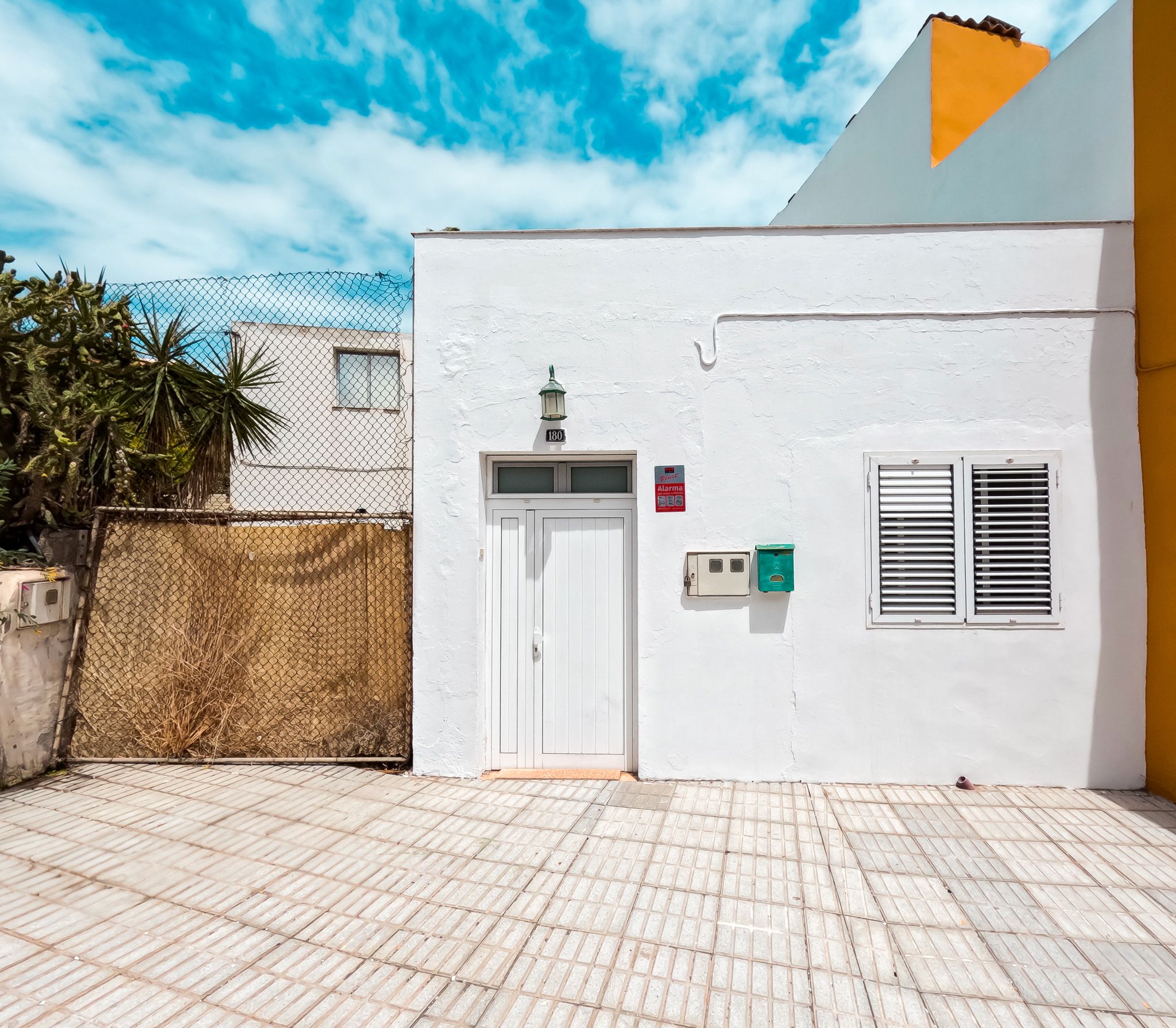 Vista exterior de Casa o xalet en venda en Gáldar amb Jardí privat