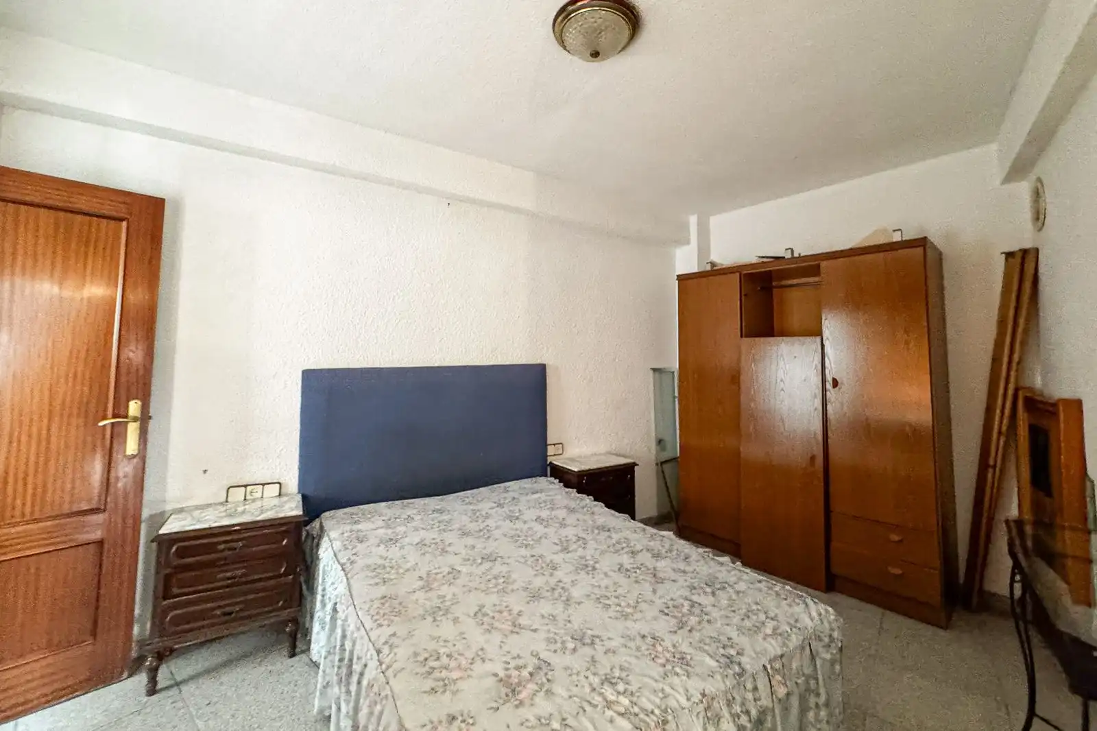 Habitación de Piso en venta en Almería con Terraza y Trastero