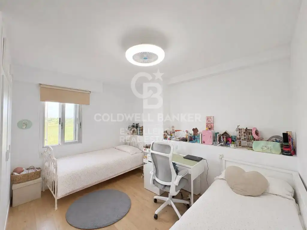 Habitación de Planta baja en venta en El Puig de Santa Maria con Jardín privado, Piscina y Horno