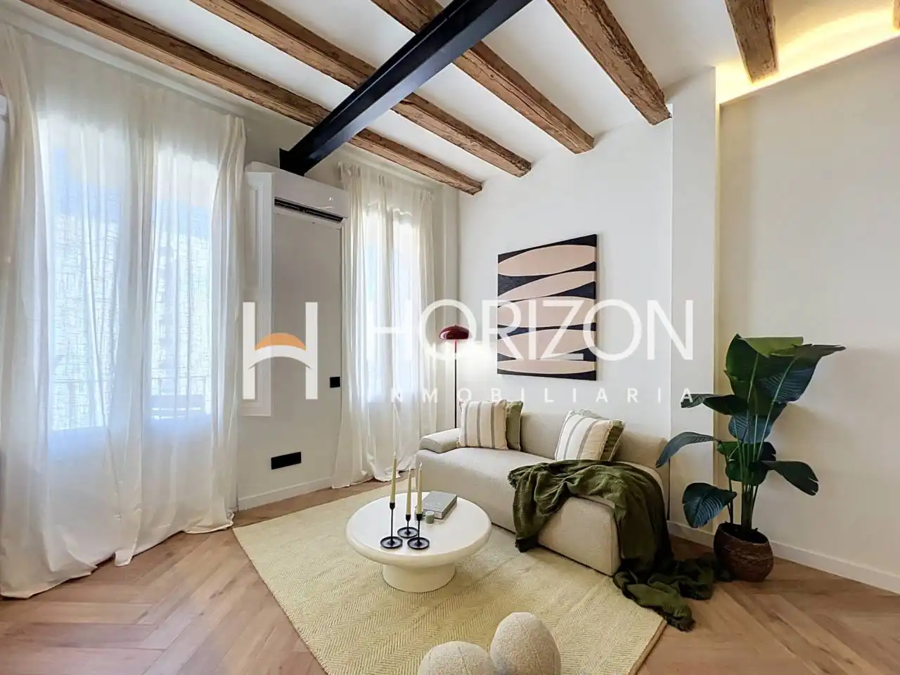 Wohnzimmer von Wohnung zum Verkauf in Barcelona mit Klimaanlage, Heizung und Möbliert