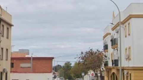 Foto 2 de Piso en venta en Calle Trebol, La Banda - Campo de Fútbol, Chiclana de la Frontera