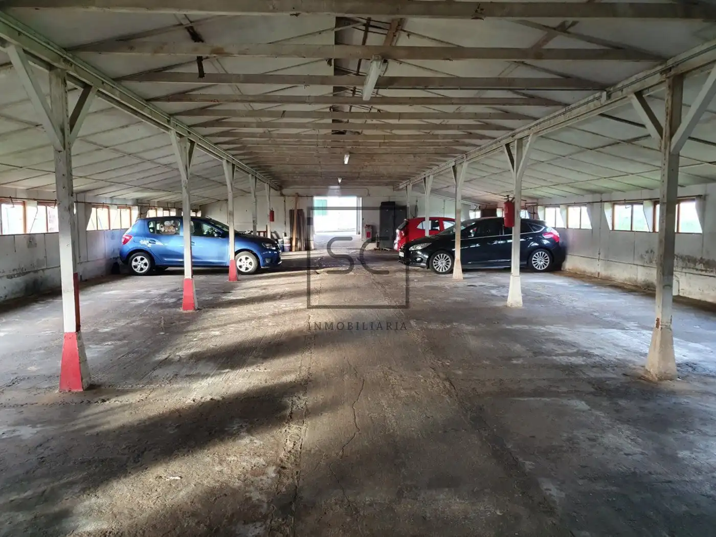 Aparcament de Nau industrial en venda en Ferrol
