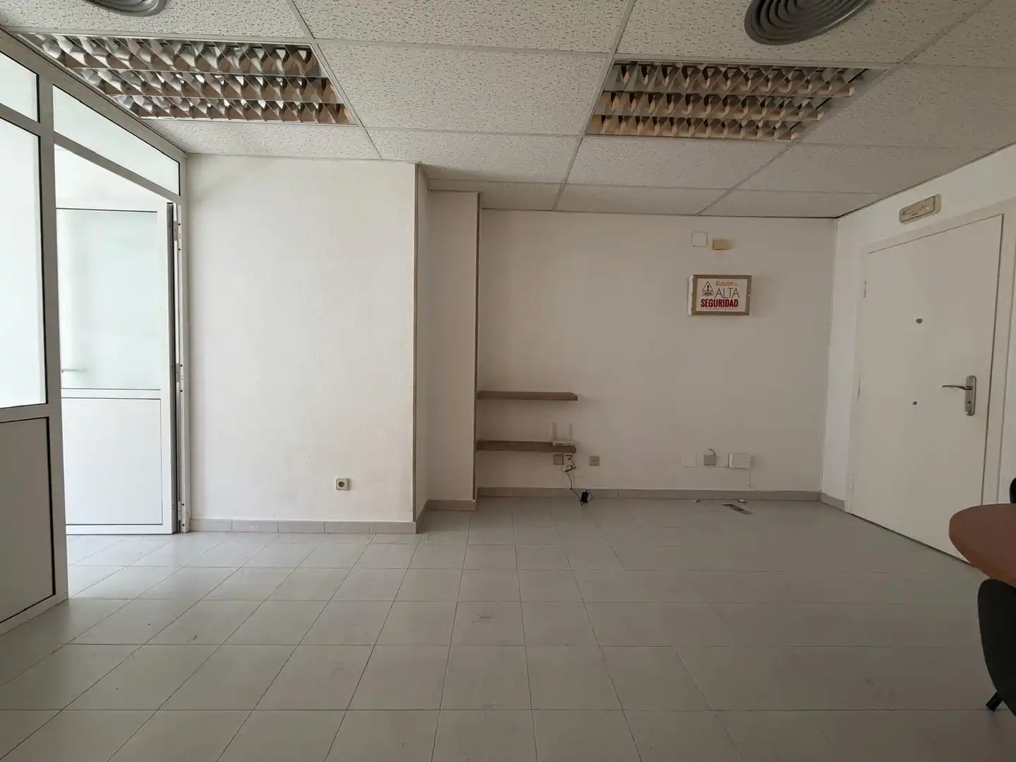 Office for rent in Ponferrada  with Furnished