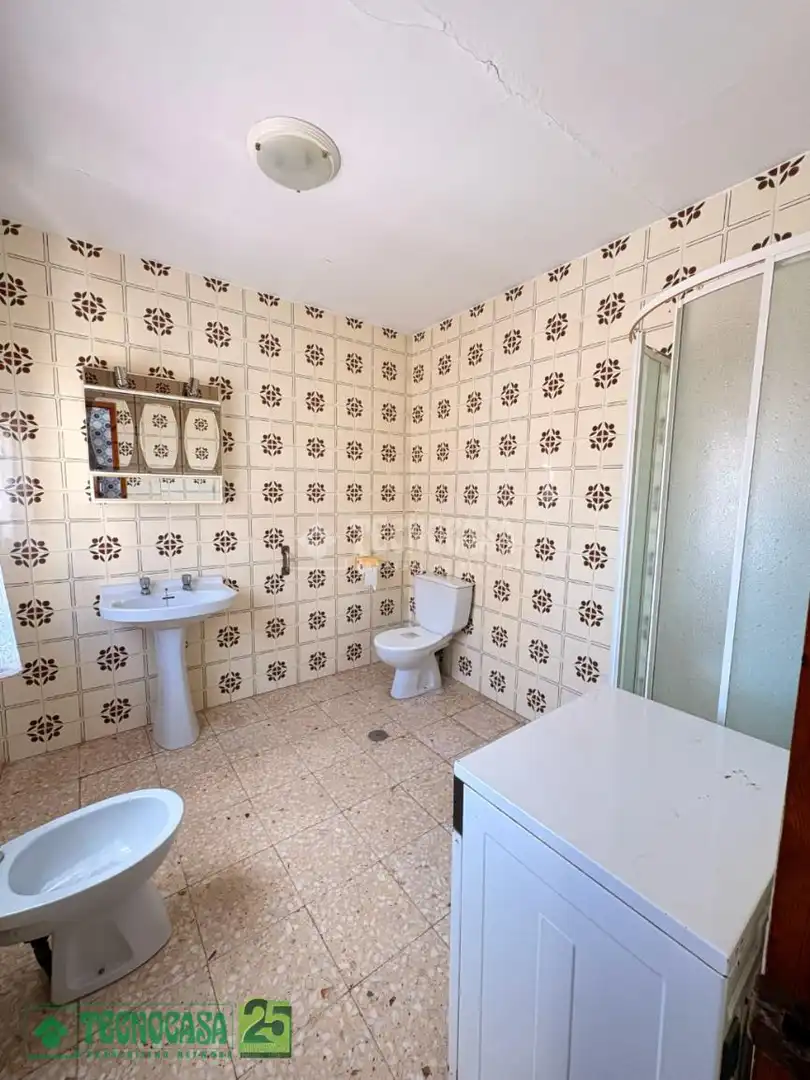 Baño de Piso en venta en Dosbarrios con Calefacción