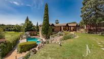 Jardí de Casa o xalet en venda en La Moraleja amb Calefacció, Jardí privat i Traster