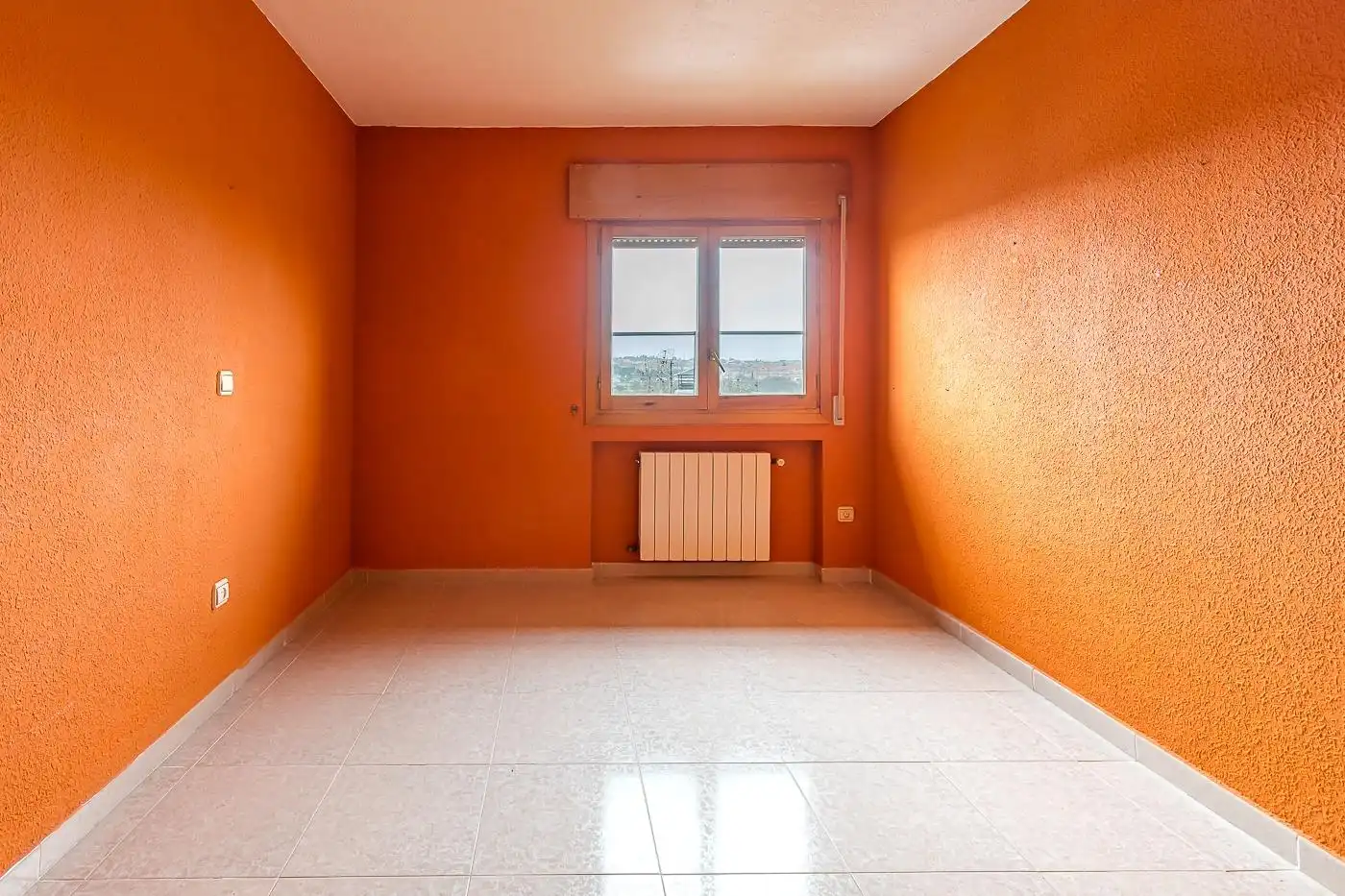 Habitación de Casa adosada en venta en Galapagar con Calefacción, Jardín privado y Terraza